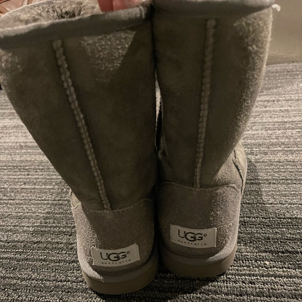 UGGS - classic boots